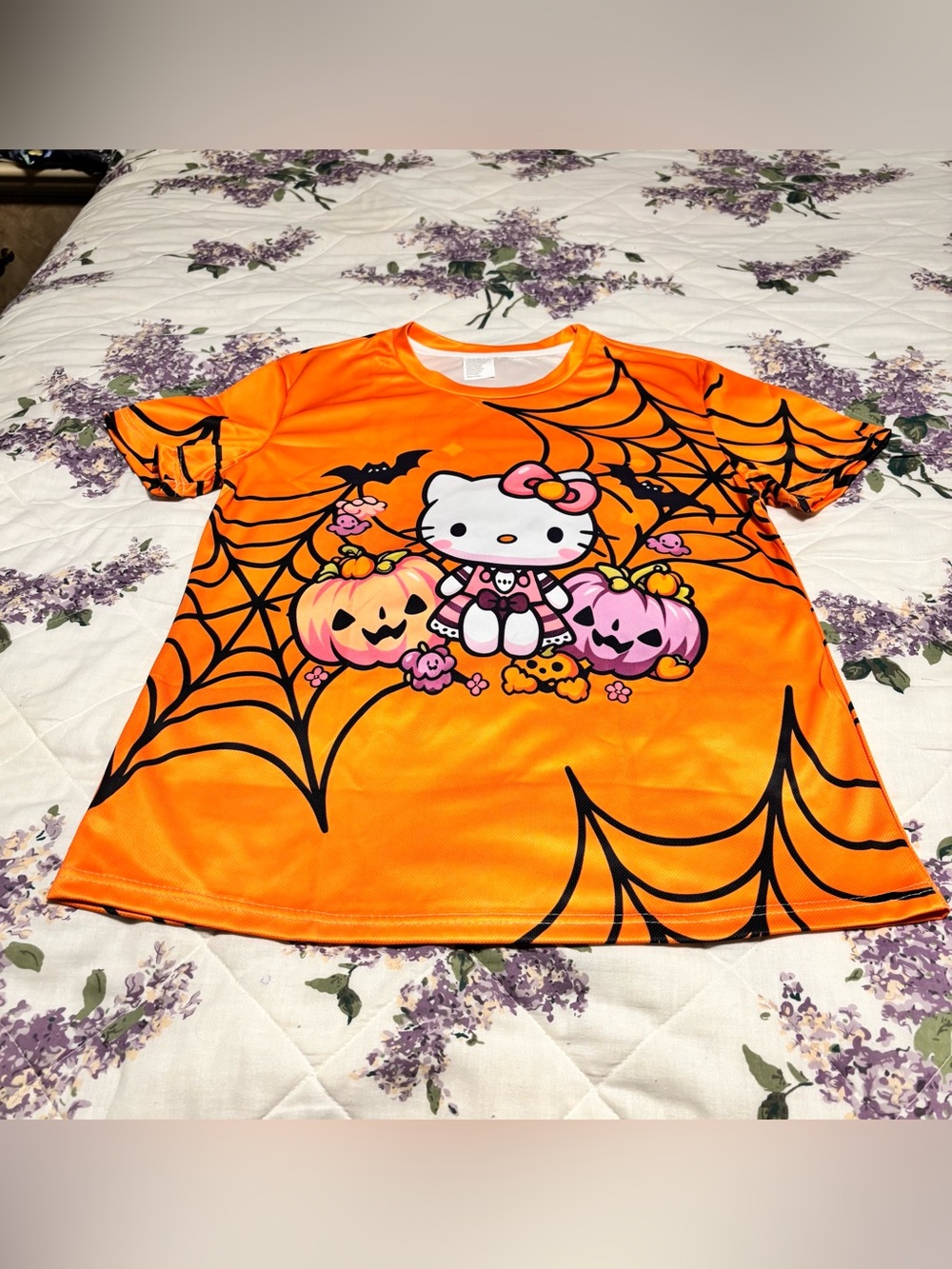 Hello Kitty Orange Halloween Woman’s Size Small T-Shirt